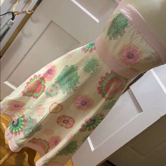 Molly New York Dress - Picture 3 of 5